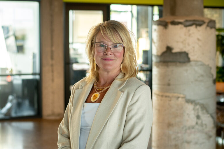 Meet Catherine Thompson